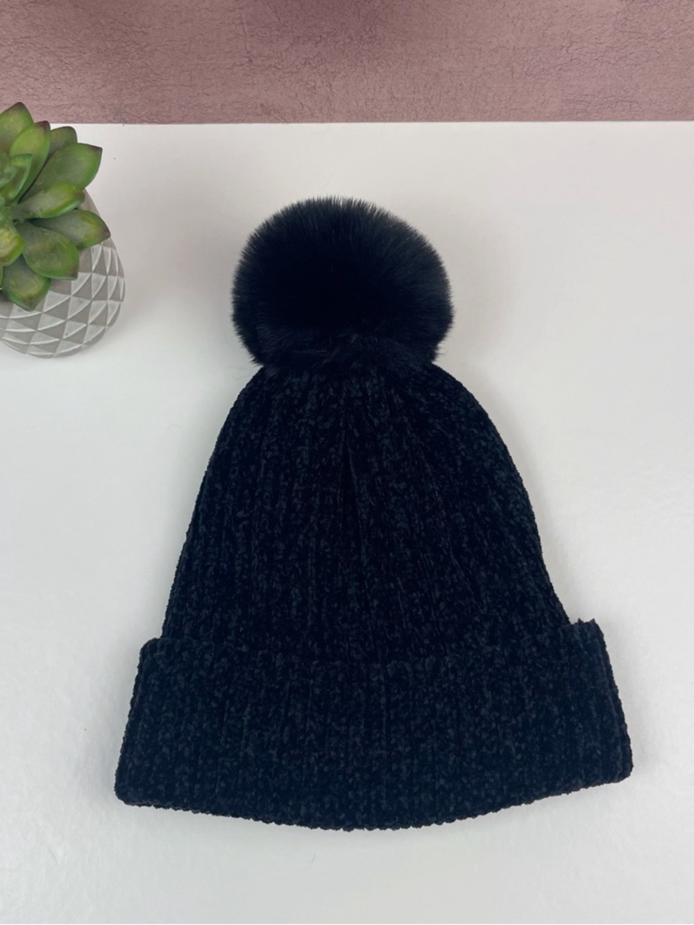 Nine West Solid Black Pom Pom Snow Winter Hat Knit Crochet